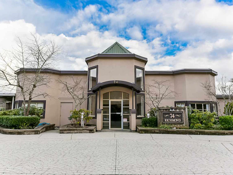 103 - 74 Richmond Street, New Westminster BC V3L 5T1