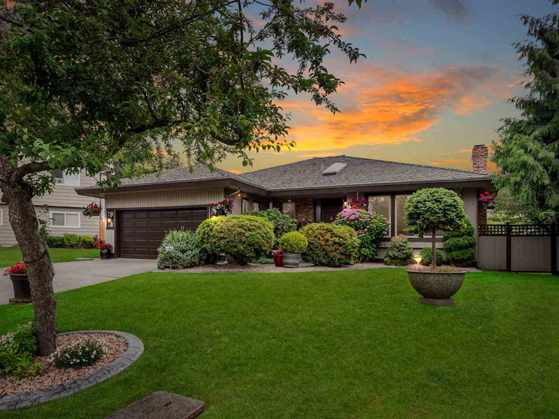 8426 Spenser Place, Surrey BC V3S 5Z9