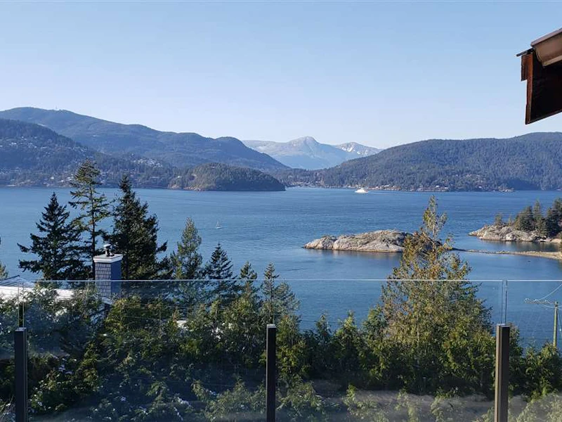 6251 Overstone Drive, West Vancouver BC V7W 1X9