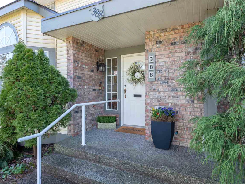 388 Cumberland Street, New Westminster BC V3L 5N3