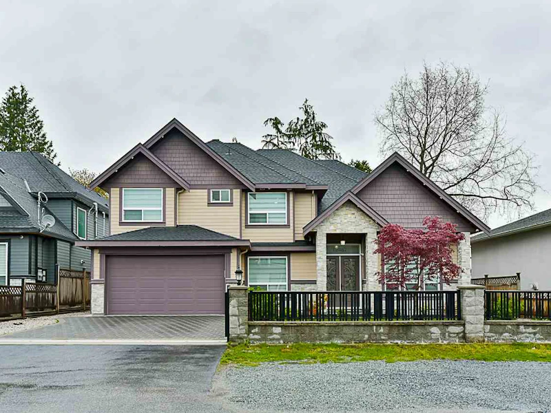 12487 97b Avenue, Surrey BC V3V 2H9
