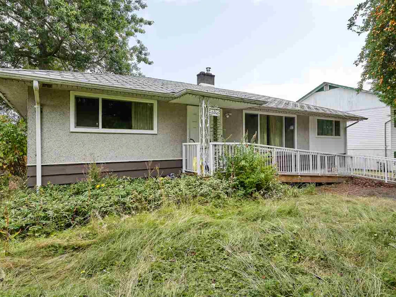 13547 67a Avenue, Surrey BC V3W 2C1