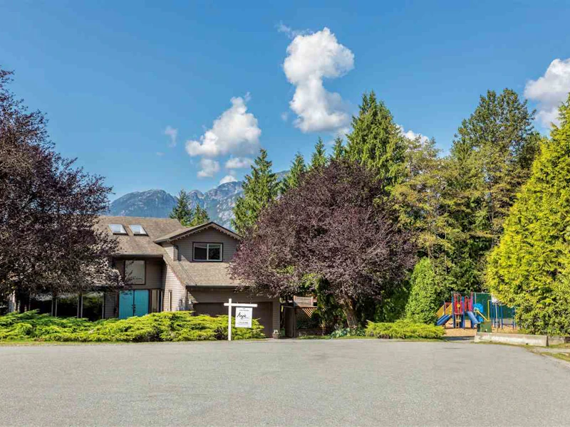 2548 Jura Crescent, Squamish BC V8B 0P1