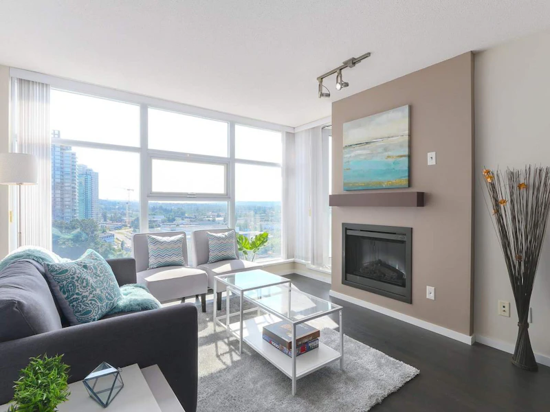 1905 - 2289 Yukon Crescent, Burnaby BC V5C 0B2