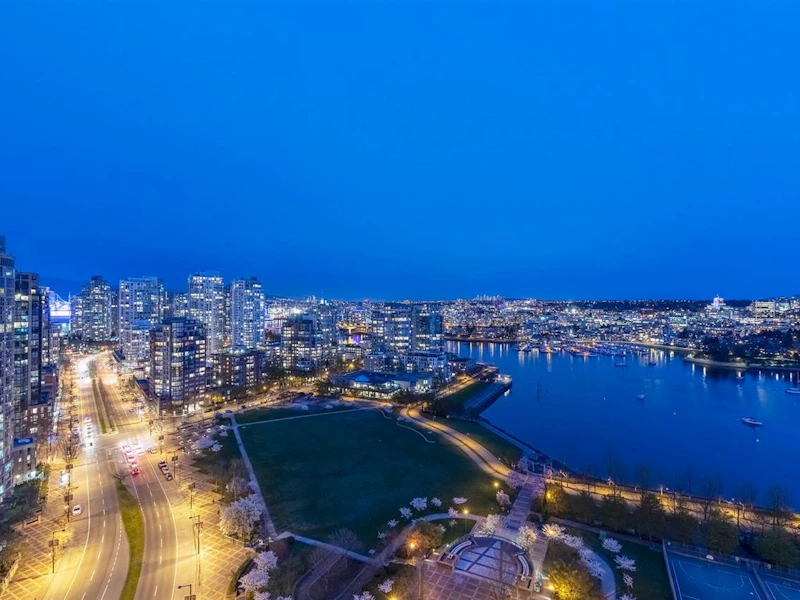 2607 - 1408 Strathmore Mews, Vancouver BC V6Z 3A9