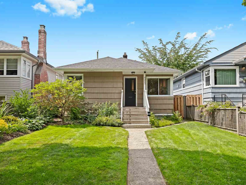 5023 Sherbrooke Street, Vancouver BC V5W 3M1