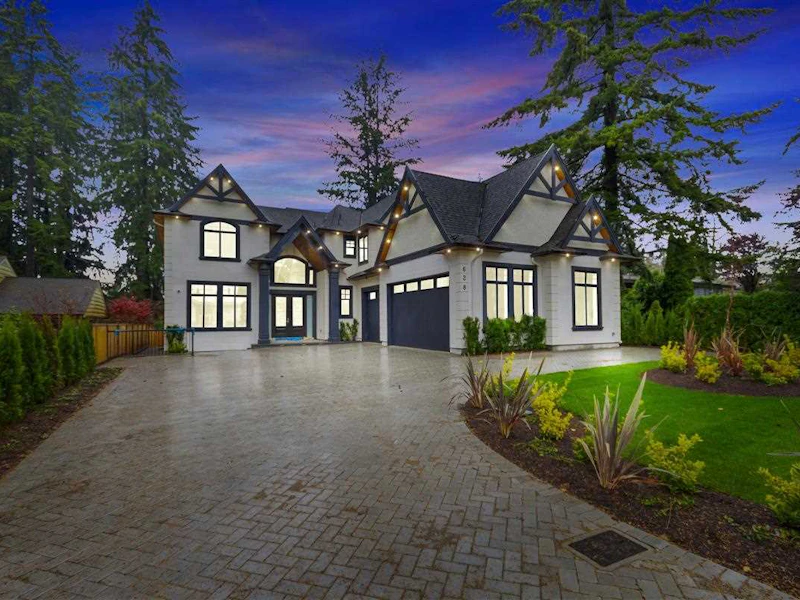 628 Gatensbury Street, Coquitlam BC V3J 5G5
