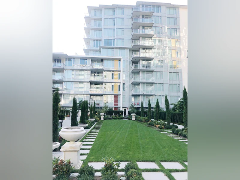 305 - 8688 Hazelbridge Way, Richmond BC