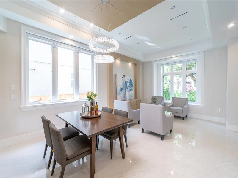 2990 W 39th Avenue, Vancouver BC V6N 2Z6