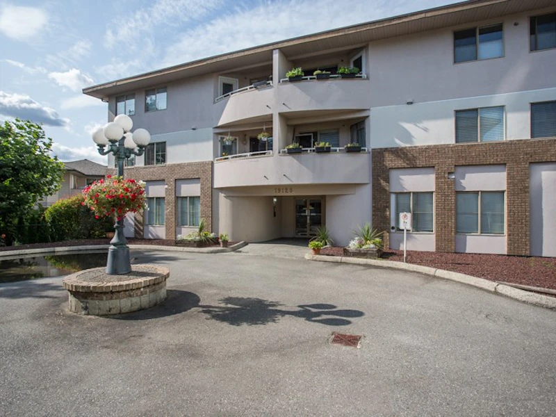 201 - 19128 Ford Road, Pitt Meadows BC V3Y 2P1