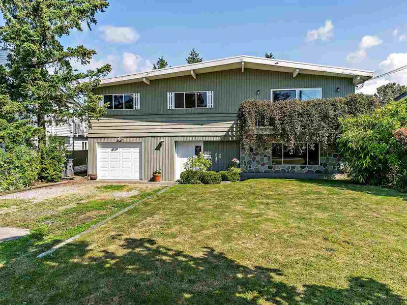 17833 59a Avenue, Surrey BC V3S 1R2