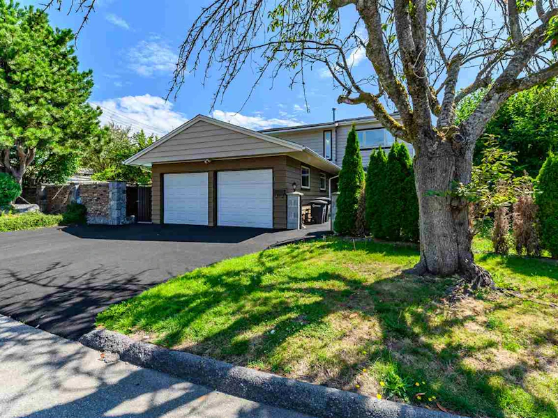 7671 Kerrywood Crescent, Burnaby BC V5A 2E9