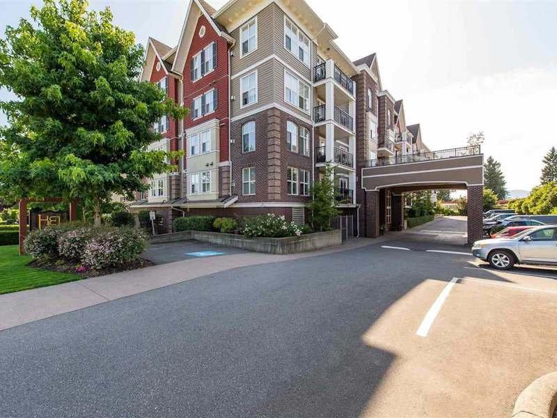 203 - 8933 Edward Street, Chilliwack BC V2P 4E2