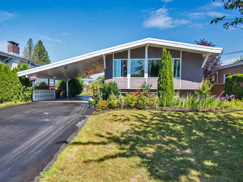 7023 Kitchener Street, Burnaby BC V5A 1K8