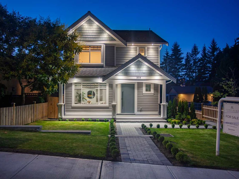 309 Holmes Street, Burnaby BC V3L 4X6