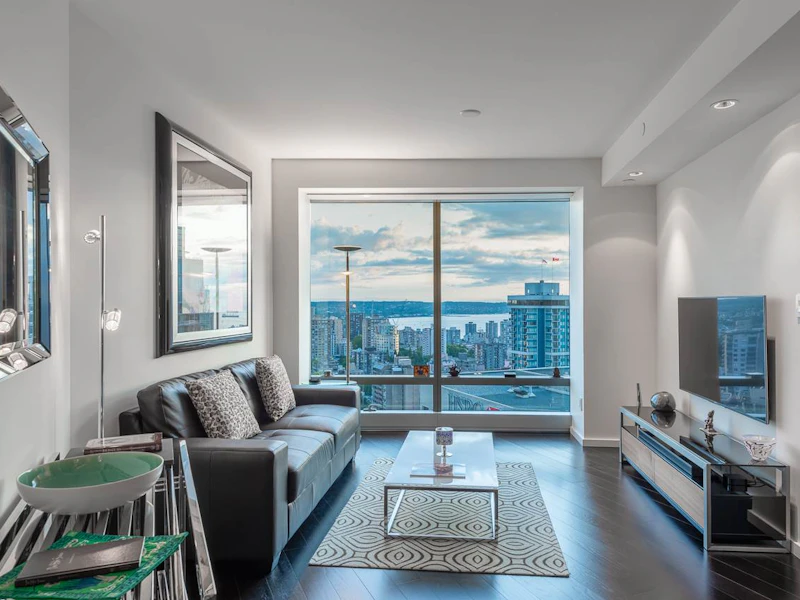 3303 - 1151 W Georgia Street, Vancouver BC V6E 3G4