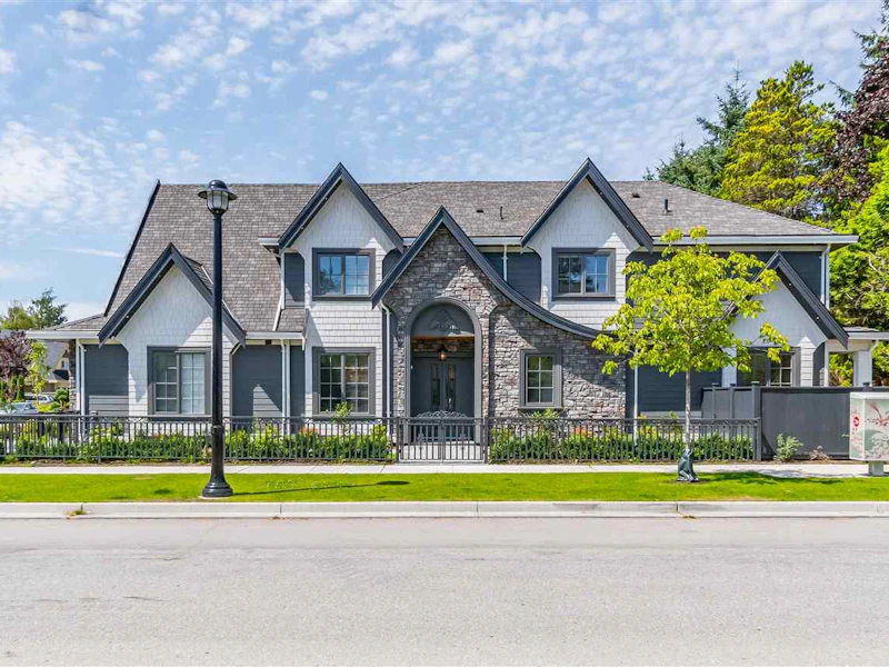7451 Bridge Street, Richmond BC V6Y 2S6