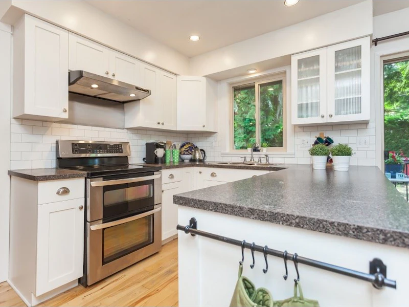 1932 127th Street, Surrey BC V4A 5W3