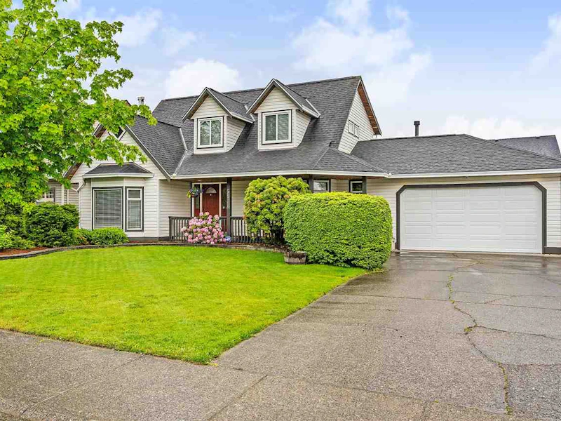 5836 188th Street, Surrey BC V3S 7M1