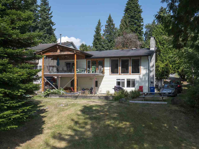 4845 Laurel Avenue, Sechelt BC