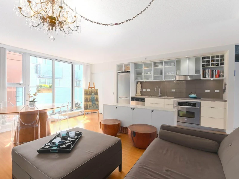 805 - 168 Powell Street, Vancouver BC V6A 0B2