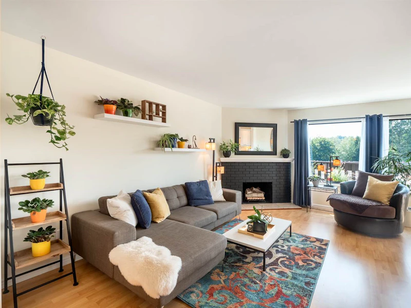 1011 Old Lillooet Road, North Vancouver BC V7J 3H6