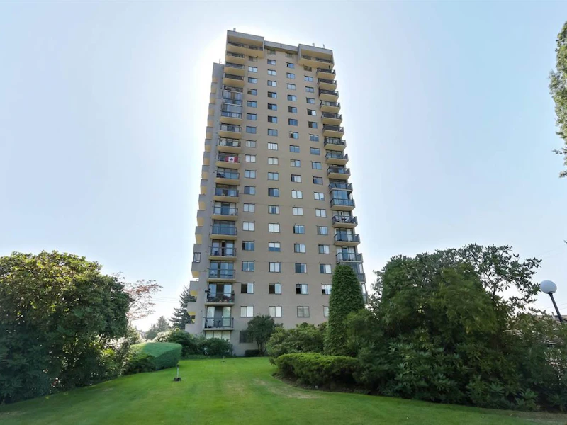 1907 - 145 St. Georges Avenue, North Vancouver BC V7L 3G8