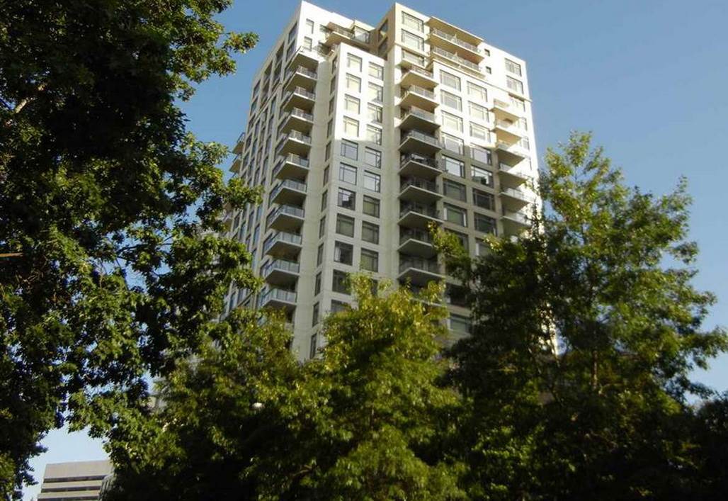 1107-3660 Vanness Ave  