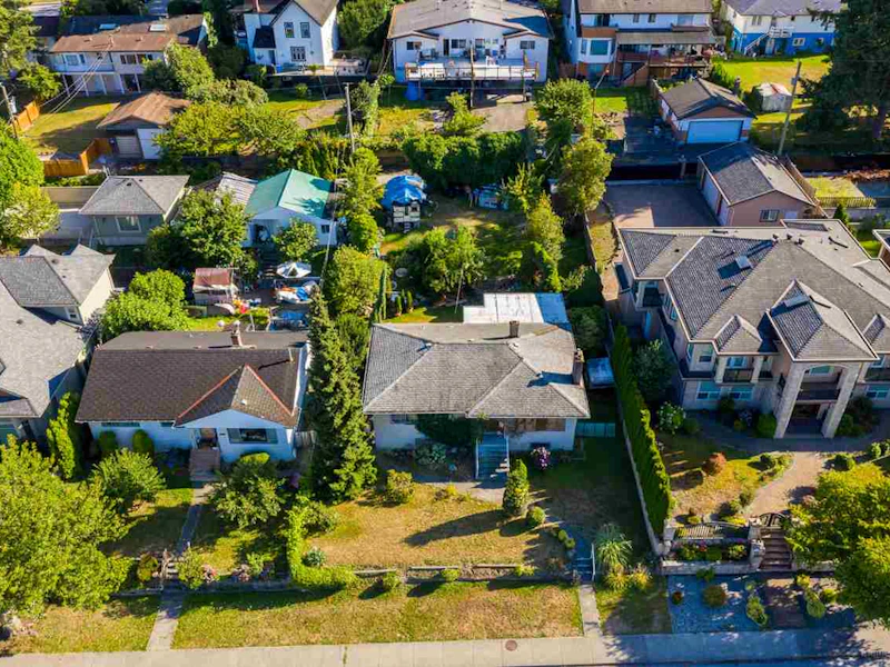 4792 Bond Street, Burnaby BC V5H 1H1