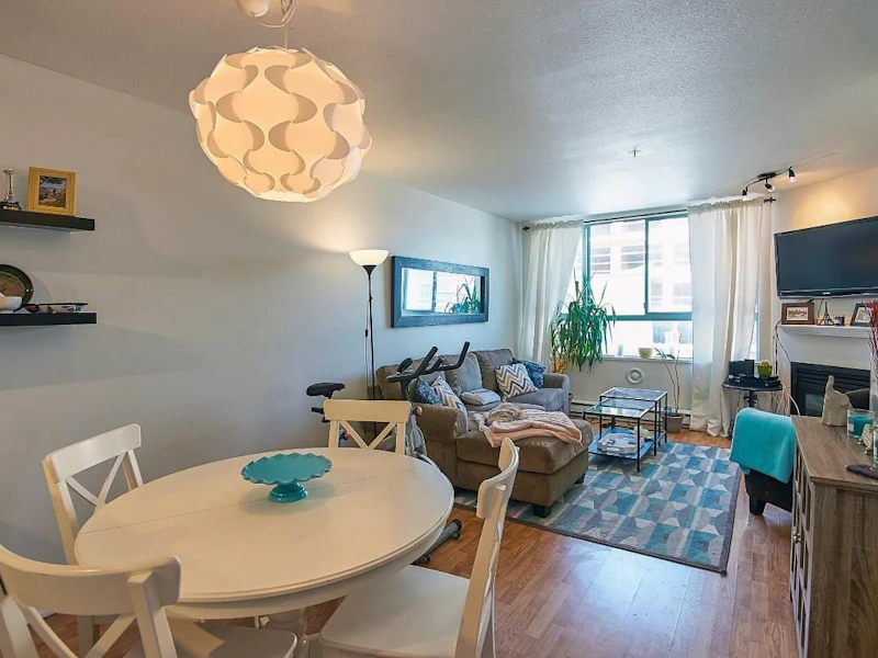 102 - 5818 Lincoln Street, Vancouver BC V5R 4P7