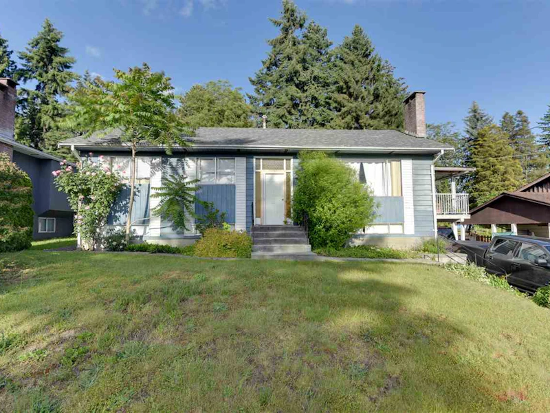 157 Montgomery Street, Coquitlam BC V3K 5E4