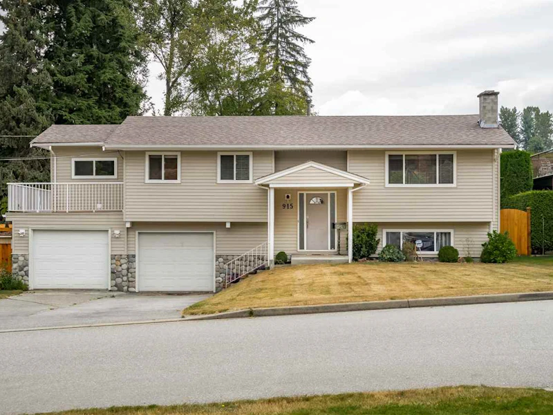 915 Spence Avenue, Coquitlam BC V3J 4V4