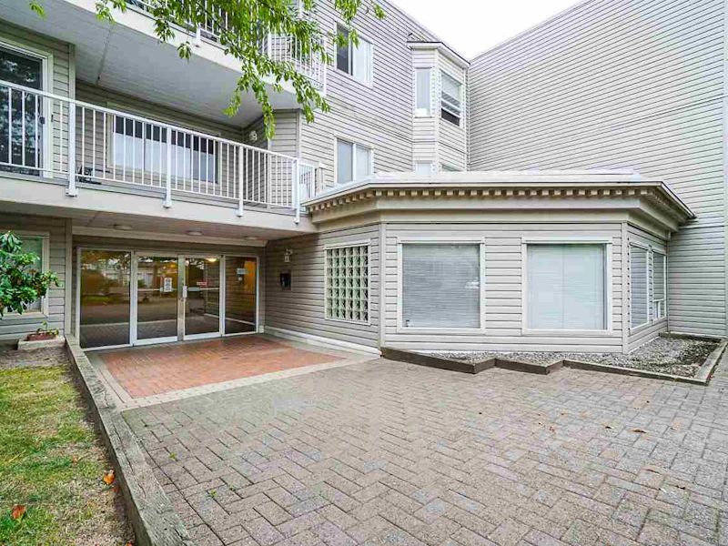 208 - 9940 151st Street, Surrey BC V3R 0V3