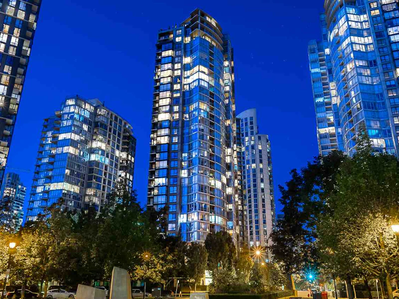 2105 - 1495 Richards Street, Vancouver BC V6Z 3E3