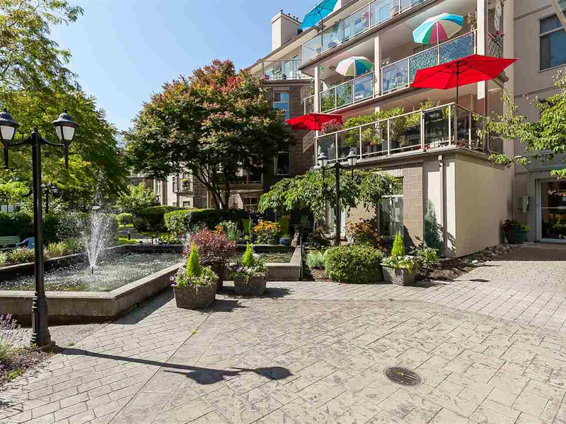 203 - 15340 19a Avenue, Surrey BC V4A 9W1