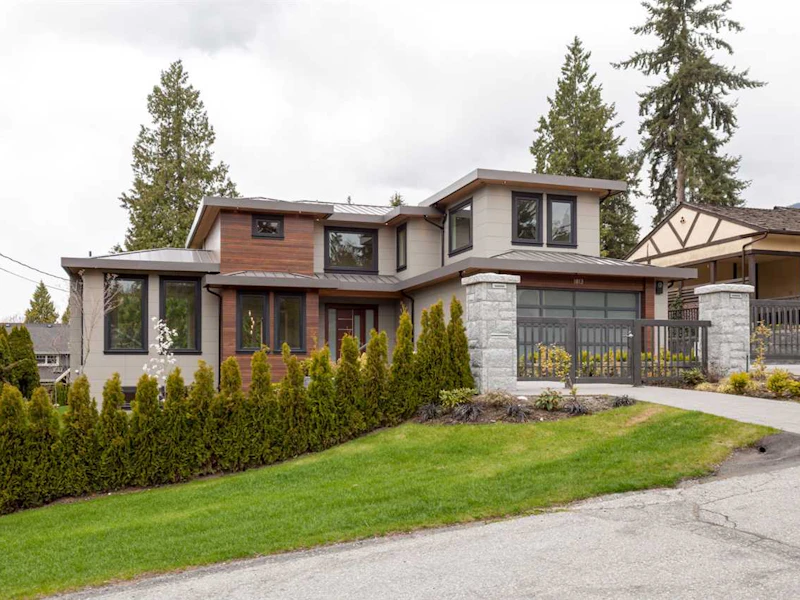 1813 St. Denis Road, West Vancouver BC V7V 3W4