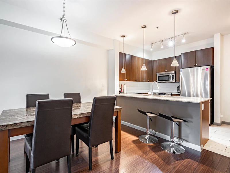 209 - 275 Ross Drive, New Westminster BC V3L 0B6