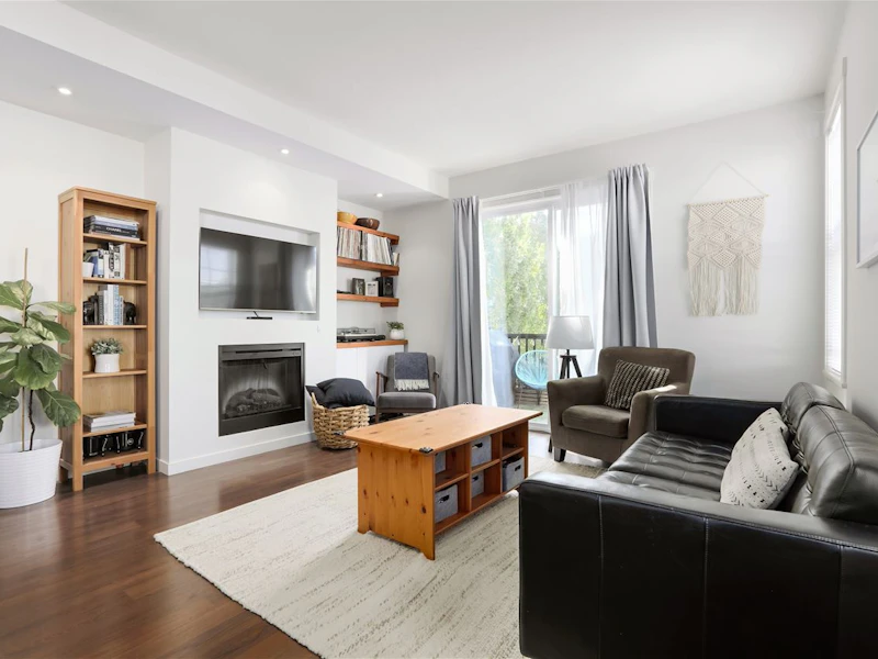 41 - 7238 189th Street, Surrey BC V4N 5Y8