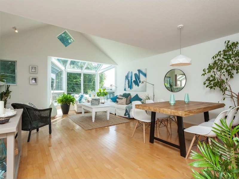 1137 Elm Street, Surrey BC V4B 3R9