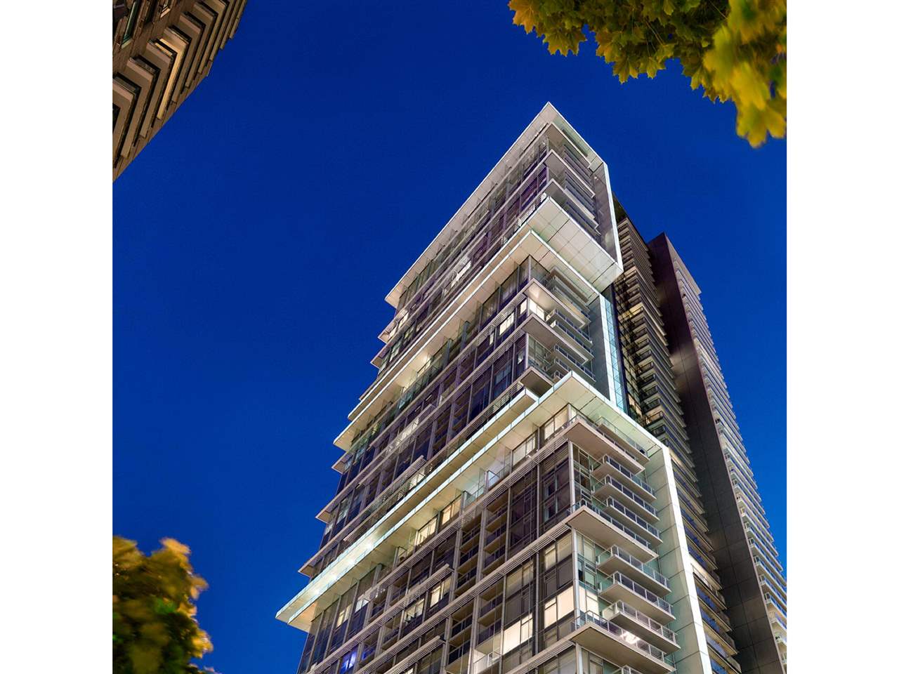 1809-777 Richards St  