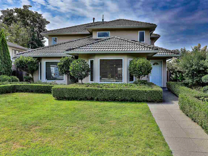 247 W 18th Street, North Vancouver BC V7M 1W7