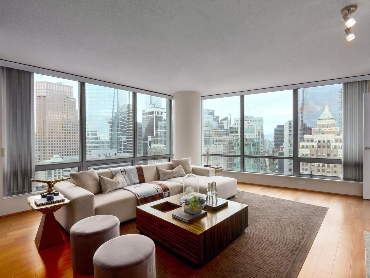 2305-837 W Hastings St  