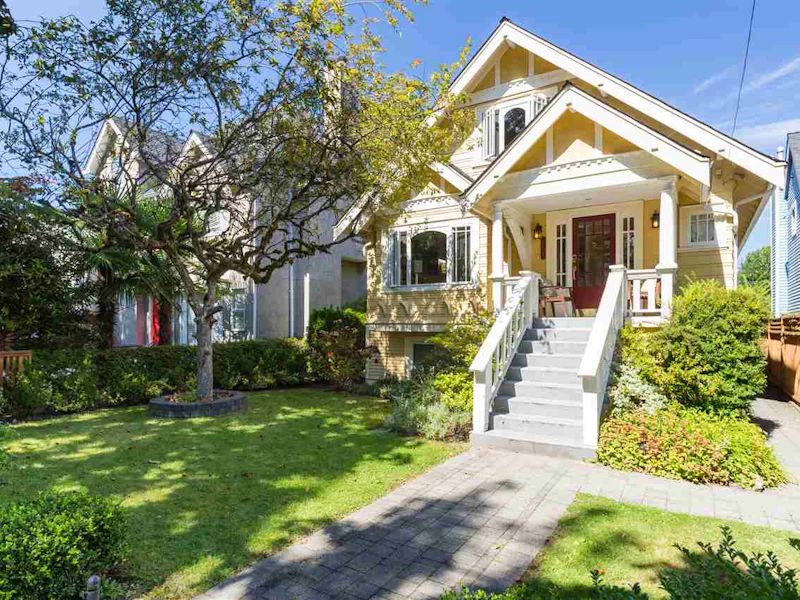 3079 W 6th Avenue, Vancouver BC V6K 1X4