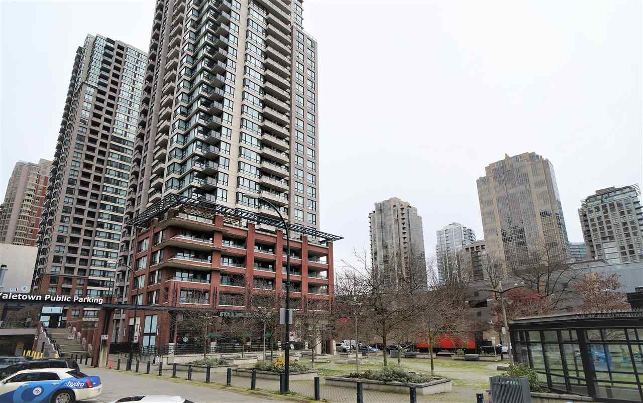 2304-977 Mainland St  