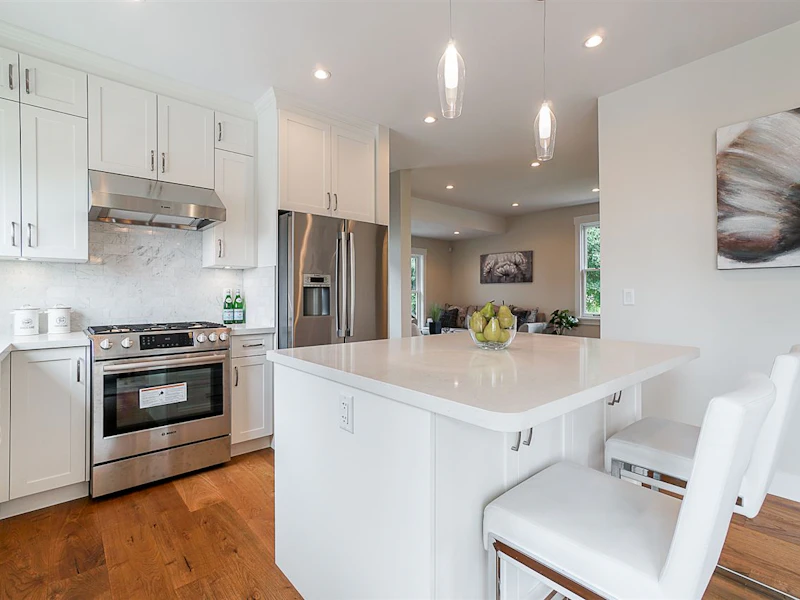 368 Blue Mountain Street, Coquitlam BC V3K 4J6