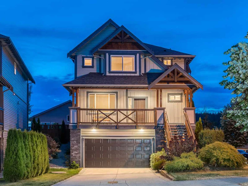 13797 230a Street, Maple Ridge BC V4R 0C9
