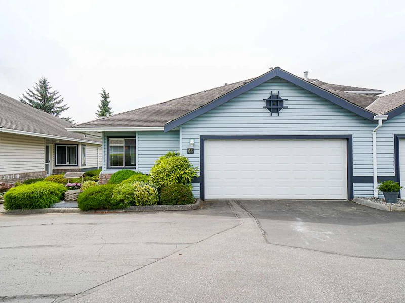 64 - 5550 Langley Bypass, Langley BC V3A 7Z3