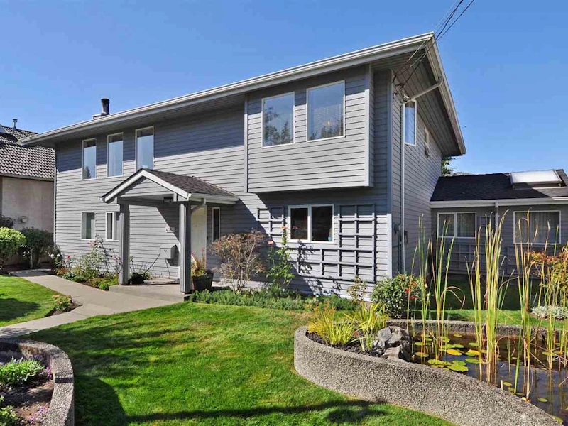 4063 Bond Street, Burnaby BC V5H 1E8