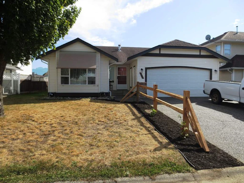 5876 Glendale Drive, Chilliwack BC V2R 3A6