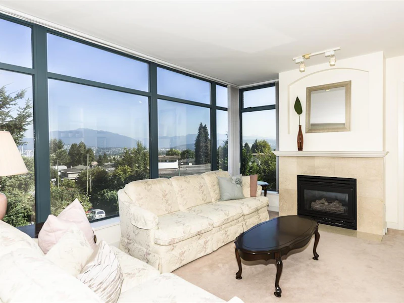 505 - 4567 Hazel Street, Burnaby BC V5H 4V4
